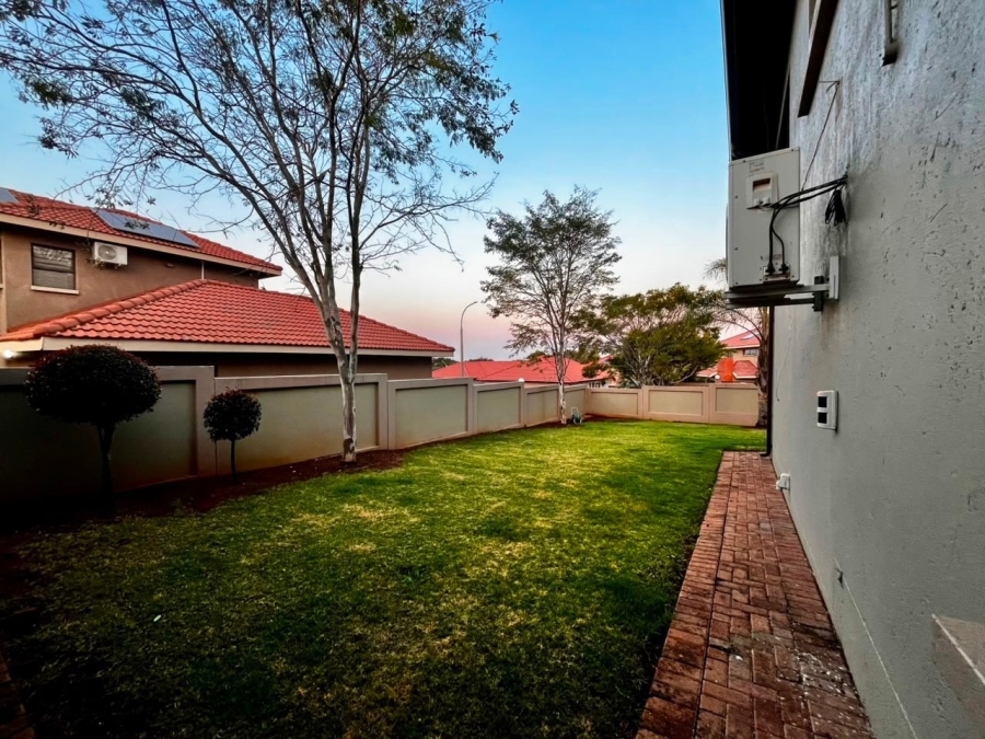4 Bedroom Property for Sale in Boschdal North West